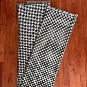 Black and White Houndstooth Winter Scarf